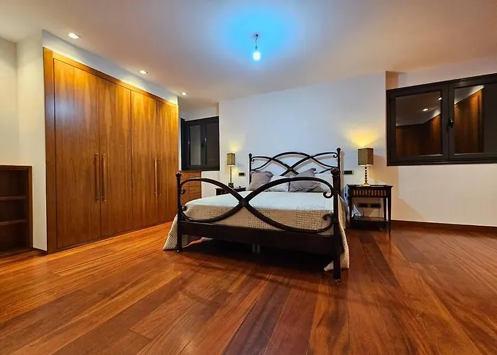 호텔 Mirador La Jirafa - 638a 오비에도