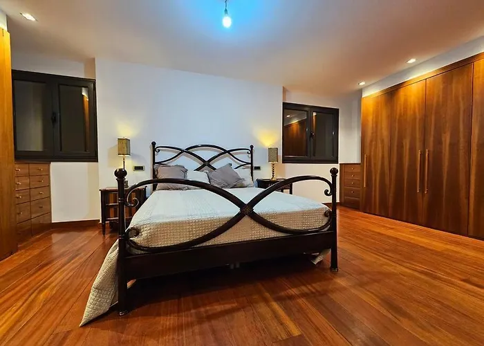 호텔 Mirador La Jirafa - 638a 오비에도